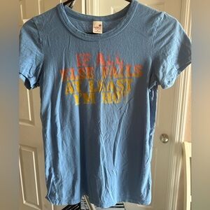 EXCELLENT CONDITION!! Hollister Women’s Graphic Tee Size M.